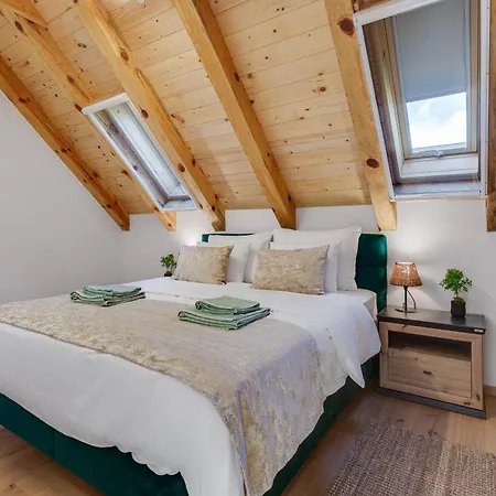 Sokol - Falcon's Nest Gracac (Zadar)