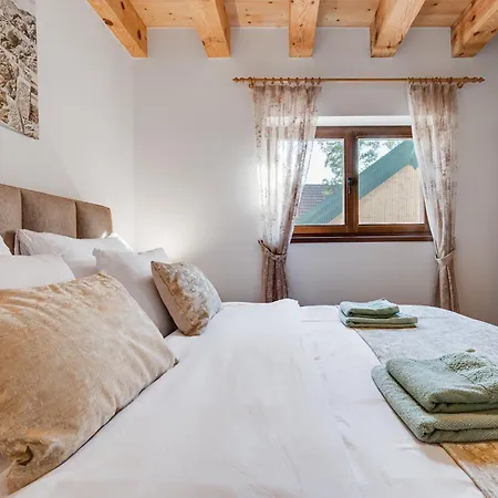 Sokol - Falcon's Nest Gračac